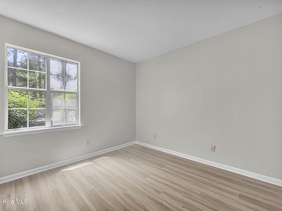 4th image of 4210 Wilshire Boulevard #103 B