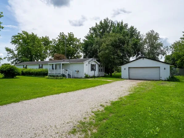310 E Jefferson St, Dana, IL 61321