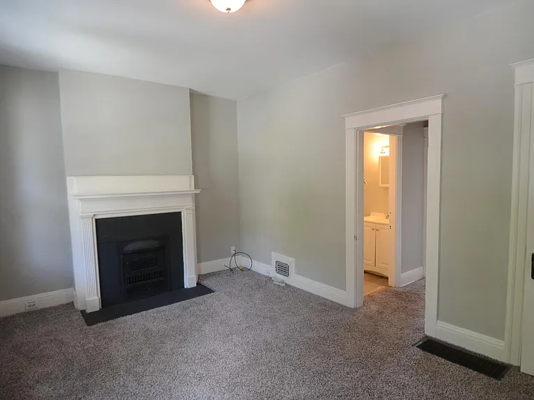 3450 Ruther Ave — Photo 2