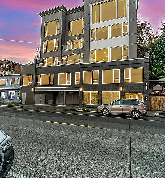 1709 Harbor Ave SW #402 — Photo 25