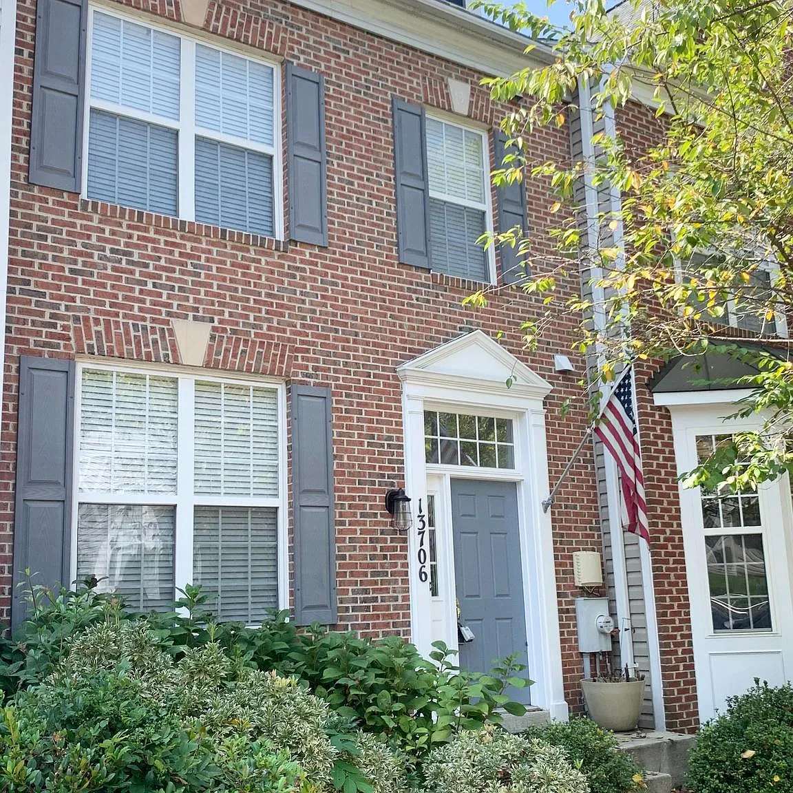 3 bed, 3.5 bath, 2190 sqft, $2,800 — Photo 1
