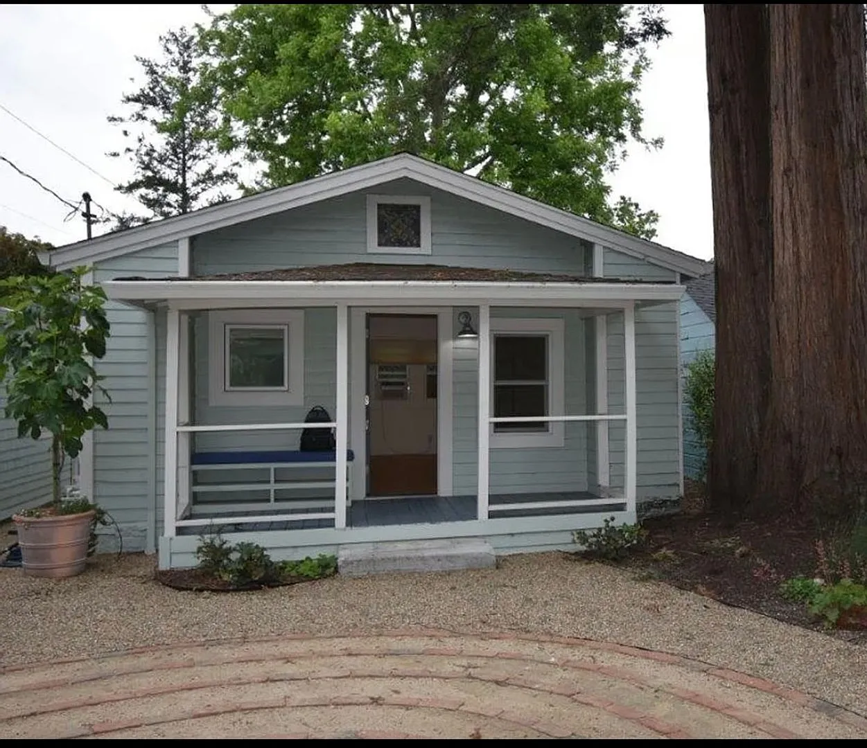 816 Spencer Avenue — Photo 1