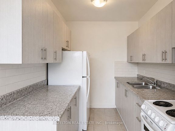 4th image of 57 Parkwoods Village Dr #707
