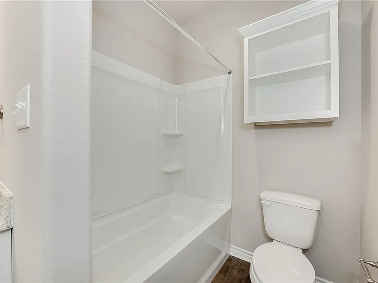 503 Hayes Ln — Photo 17