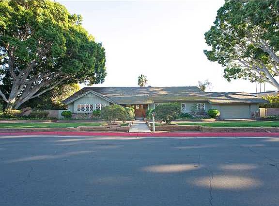 3rd image of 4444 Yerba Santa Dr