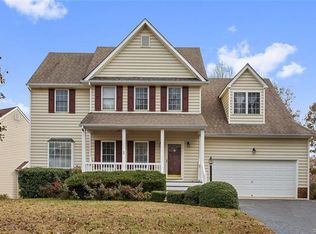 1101 Hawkins Wood Cir, Midlothian, VA 23114
