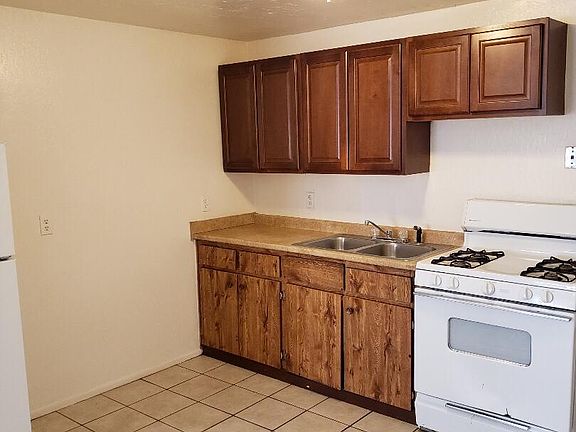 3rd image of 10821 N 15th Ave Ste 19