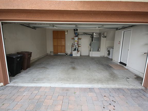 2nd image of 146 Las Flores