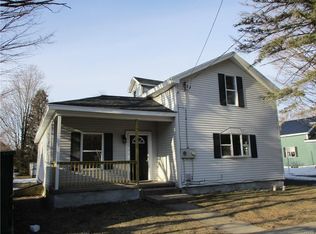 13 Box St, Pulaski, NY 13142