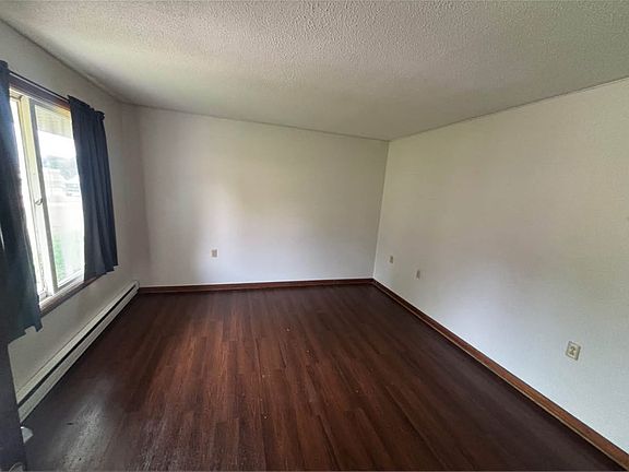 5th image of 310 West St