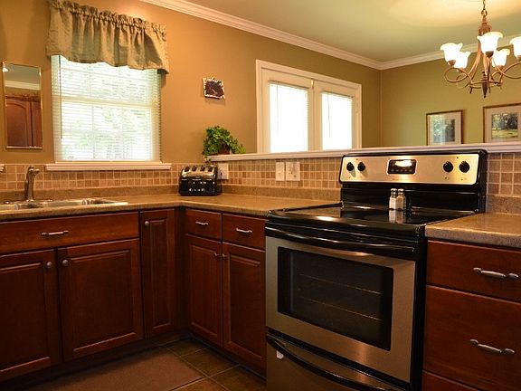 4th image of 6110 Circle Wood Ln