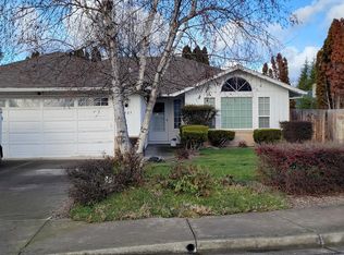 3309 Blackthorn Way, Medford, OR 97504