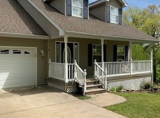 4 Oak Shadow Dr, Kimberling City, MO 65686
