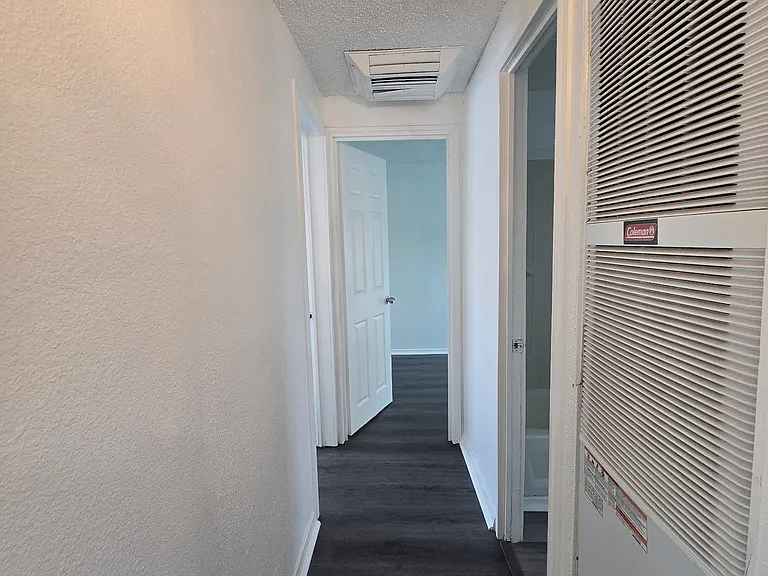 23 Crooks St — Photo 8
