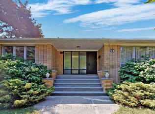 42 Denmark Cres, Toronto, ON M2R 1J4