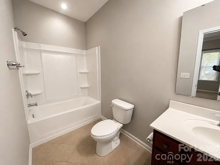 2025 Fuschia Ct — Photo 9