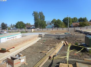 1018 S Magnolia St, Cornelius, OR 97113