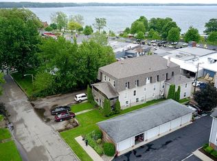 617 Pearl St APT 25, Culver, IN 46511