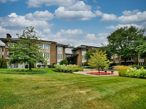 1 Oak Brook Club Dr APT A309, Oak Brook, IL 60523