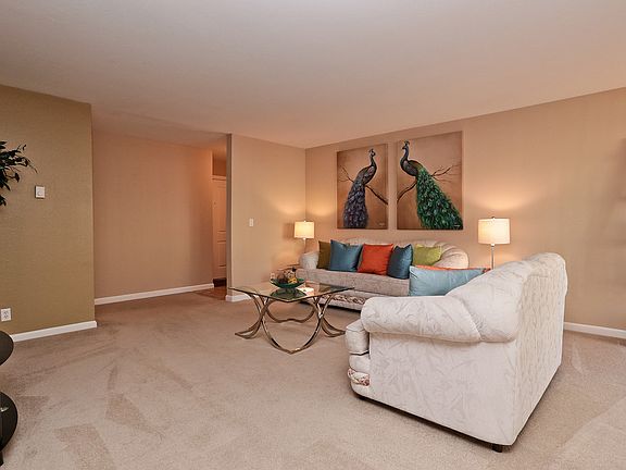 4th image of 300 Union Avenue #44