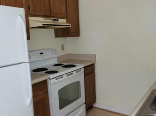4930 W Main St #D, Salem, VA 24153