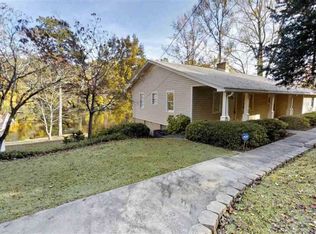 288 Big Rock Lake Rd, Pickens, SC 29671