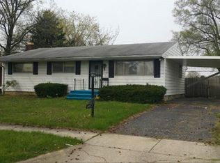 1477 Selkirk Rd, Columbus, OH 43227