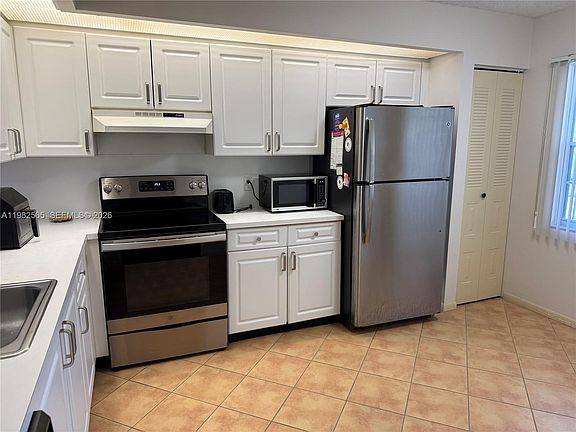 5th image of 1110 SW 125th Ave APT 209M
