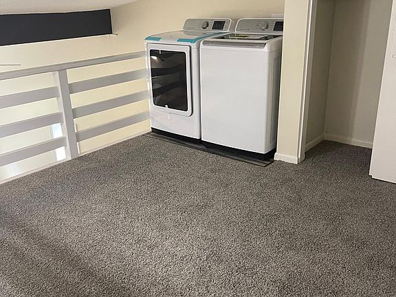 4th image of 32 W Washington St Unit 8