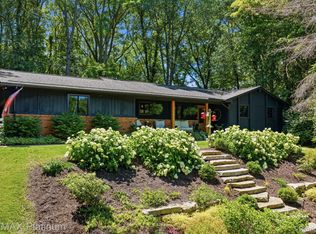1245 Tracilee Dr, Howell, MI 48843
