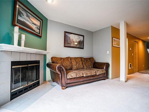 4th image of 5902 Chardonnay Dr SE