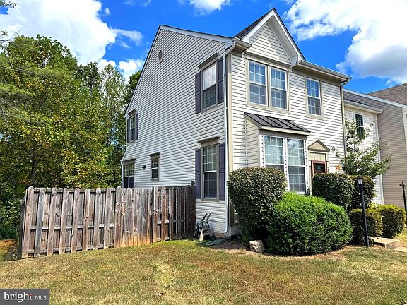 4th image of 410 Pinnacle Dr