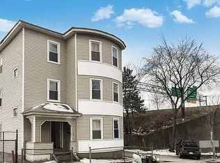 90 Endicott St #3, Worcester, MA 01610