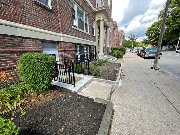 3rd image of 96 Washington St #E26517a53