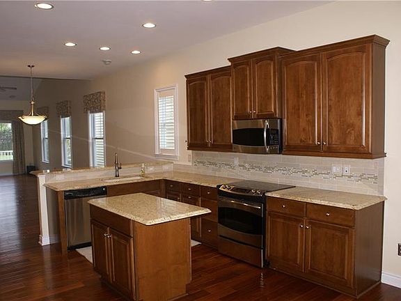 5th image of 308 Tuscarora Dr