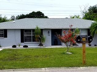 170 Golf Club Ln #170, Venice, FL 34293