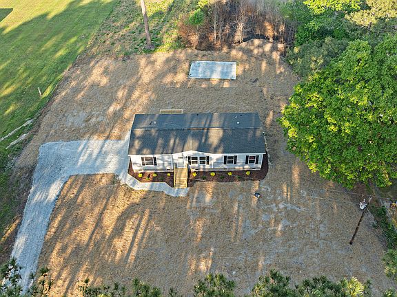 4th image of 671 Clayton Rd