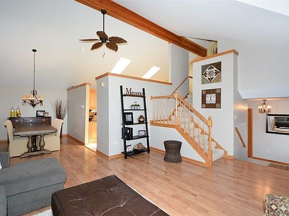 4th image of 10247 Aileen Ave