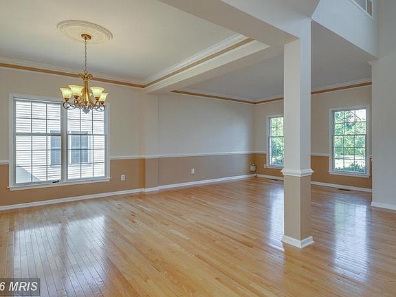 3rd image of 22732 Morrisonville Corner Ct