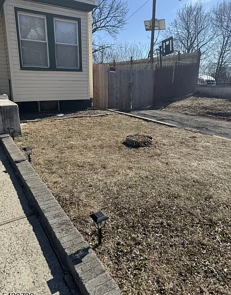 284 Seymour Ave — Photo 7
