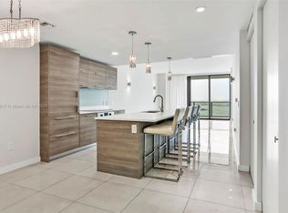 650 NE 32nd St, Miami, FL 33137