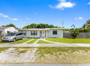 2407 Dewey St, Hollywood, FL 33020