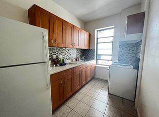 273 Buffalo Ave #1B, Brooklyn, NY 11213