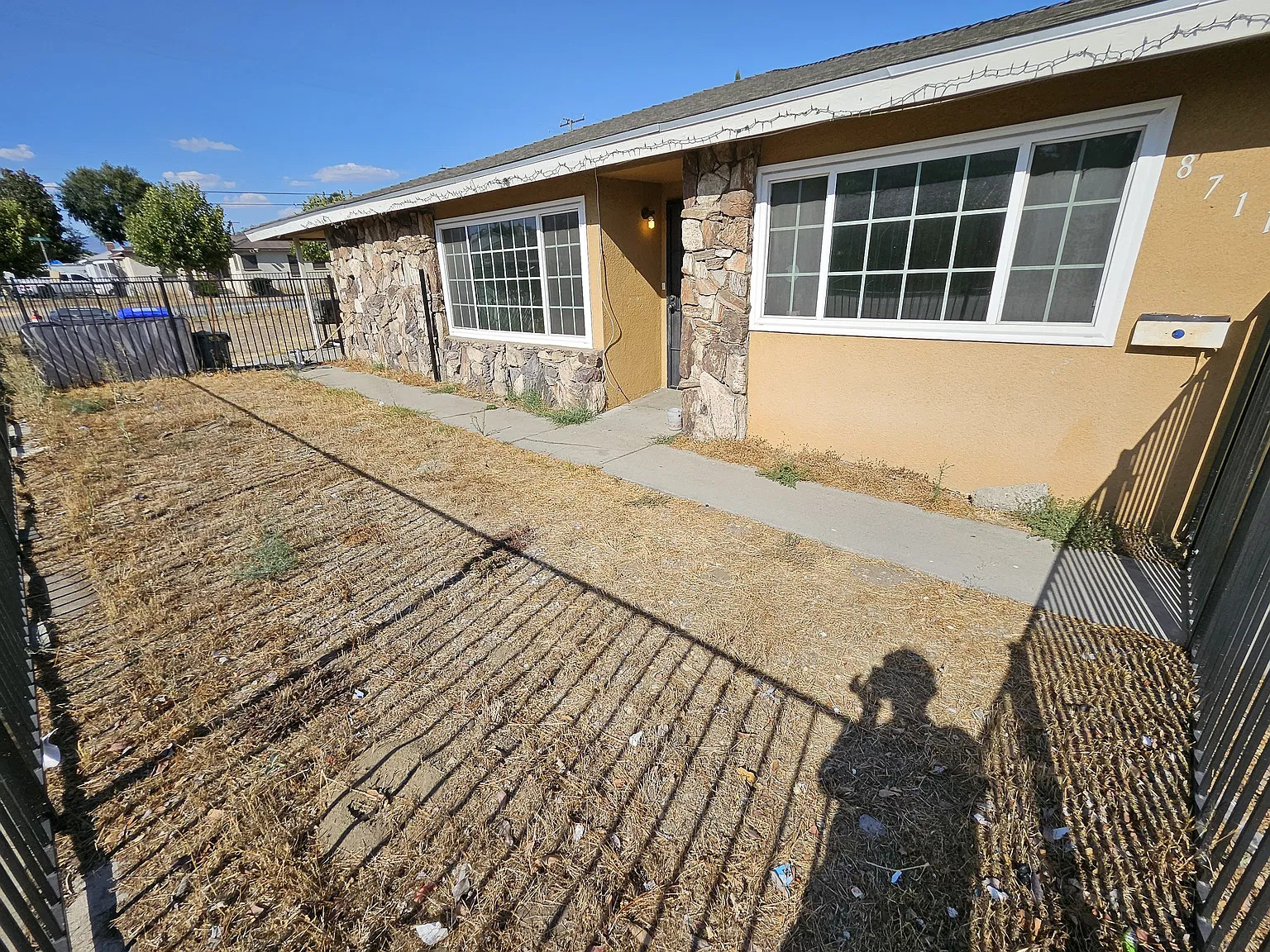 3 bed, 1134 sqft, $2,475 — Photo 2