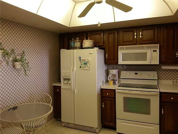 4th image of 135 1st St E APT 302