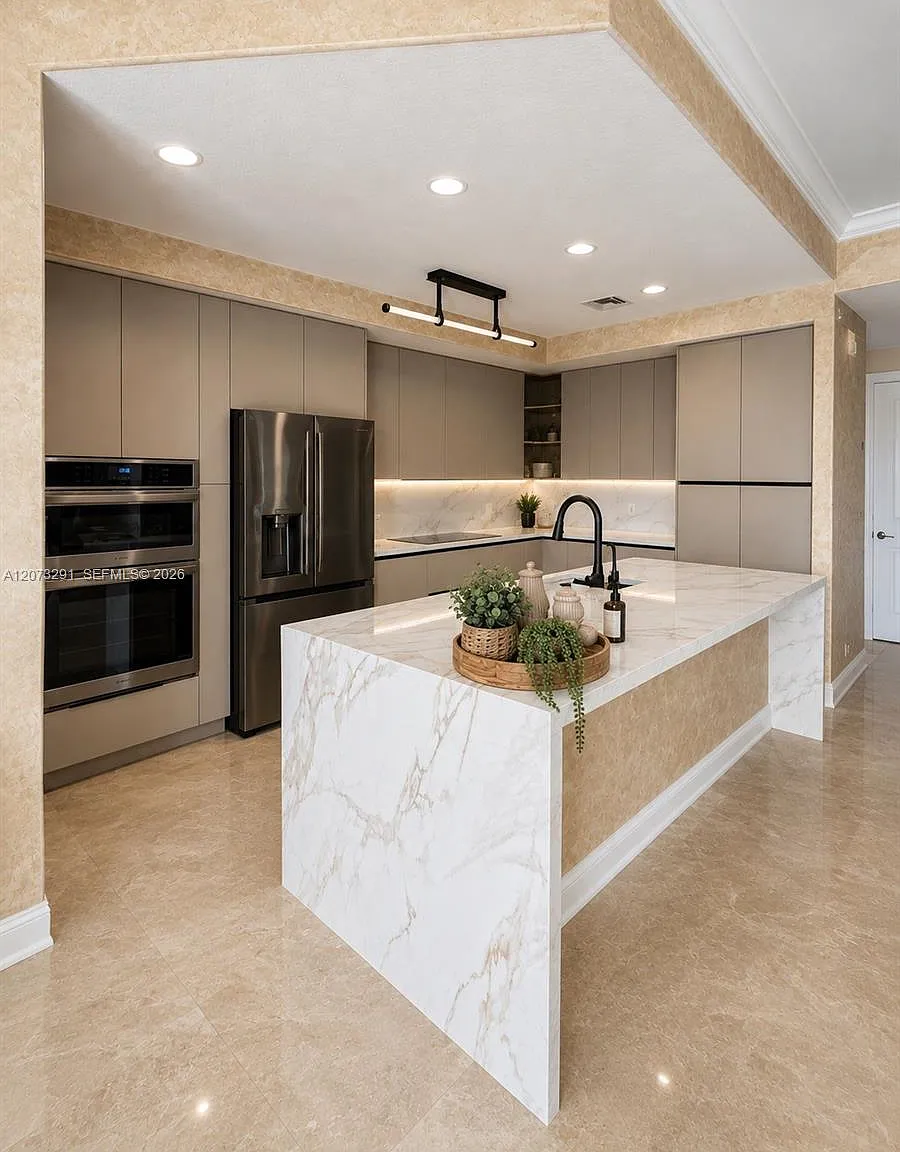 Aventura Lakes Phase 1 — Photo 1