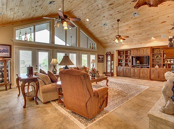 4th image of 112 Deerwood Dr