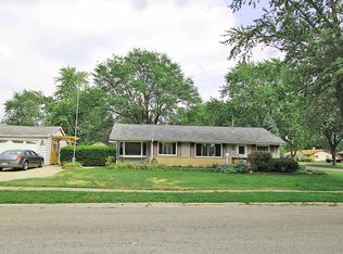 705 Ash Rd, Hoffman Estates, IL 60169