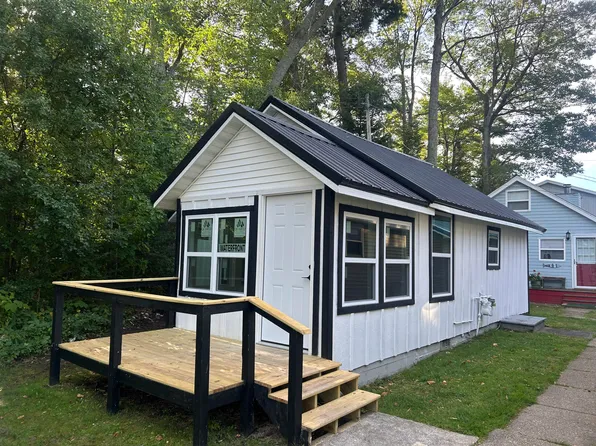6891 E Houghton Lake Dr, Houghton Lake, MI 48629
