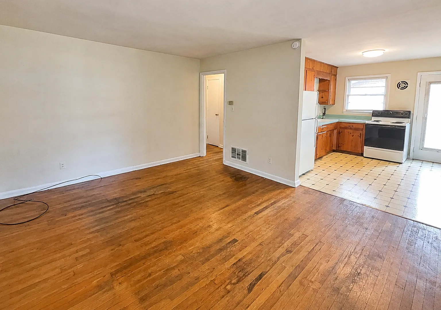Pre-Leasing For August 9th 2027! — Photo 3